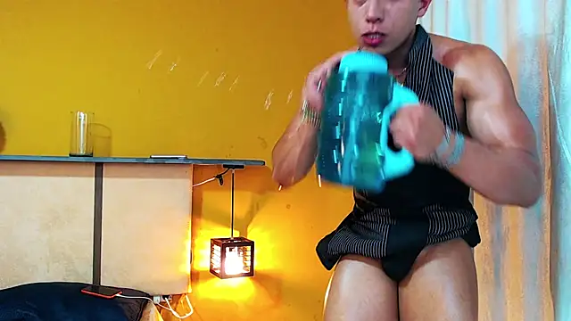 arnold taylor online show from March 28, 10:00 pm