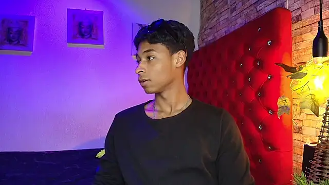 CoffeNaughty nom online show from December 3, 4:02 am