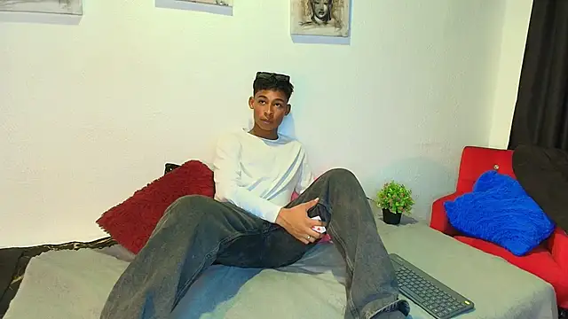 CoffeNaughty nom online show from September 16, 3:40 am