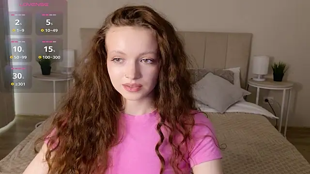 Snapshot of SallyPinkman chatting on June 30, 9:20 am SallyPinkman online show from June 30, 9:20 am