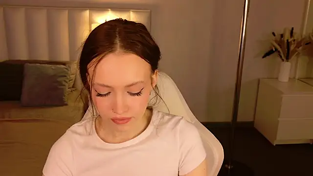 SallyPinkman online show from February 5, 9:05 am