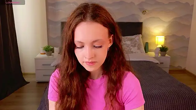Snapshot of SallyPinkman chatting on July 14, 9:03 am SallyPinkman online show from July 14, 9:03 am