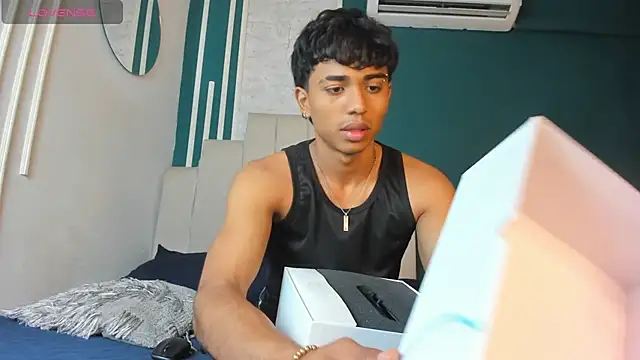 Snapshot of Jaycob_Black1 chatting on November 29, 12:16 pm Jaycob Black1 online show from November 29, 12:16 pm