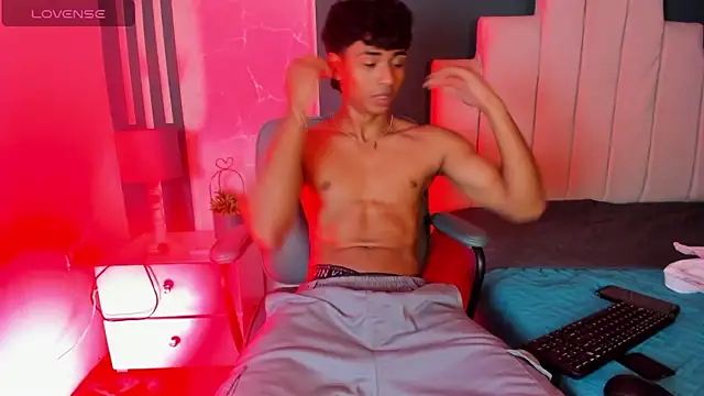 Snapshot of Jaycob_Black1 chatting on September 16, 12:28 pm Jaycob Black1 online show from September 16, 12:28 pm