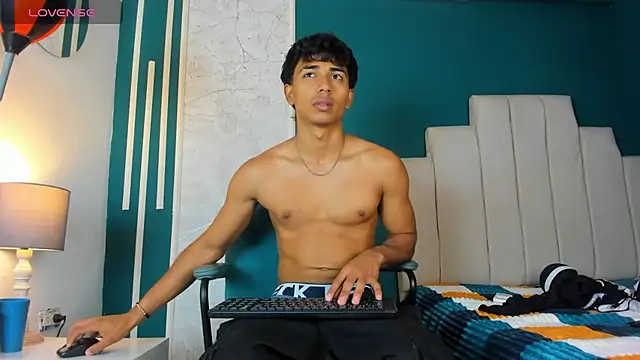 Snapshot of Jaycob_Black1 chatting on October 4, 12:28 pm Jaycob Black1 online show from October 4, 12:28 pm