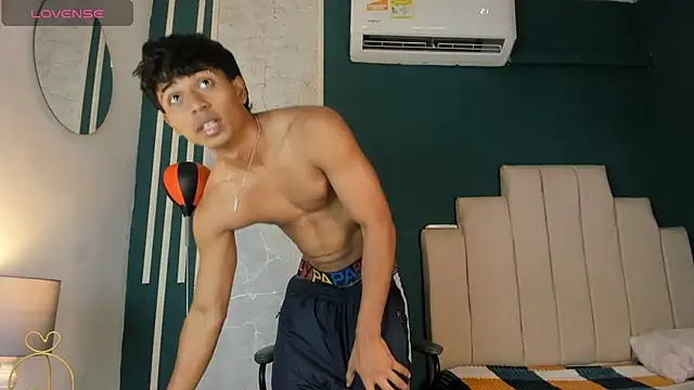 Snapshot of Jaycob_Black1 chatting on October 6, 12:17 pm Jaycob Black1 online show from October 6, 12:17 pm