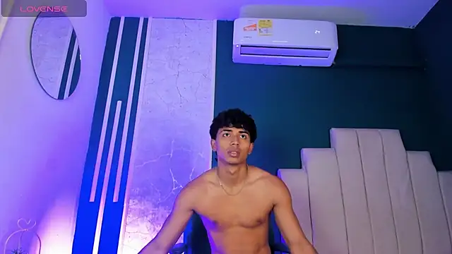 Snapshot of Jaycob_Black1 chatting on October 11, 12:06 pm Jaycob Black1 online show from October 11, 12:06 pm