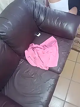 Cachorrinha2025 online show from November 28, 4:07 pm