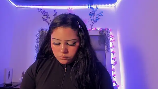 abbiecollins js online show from March 11, 4:17 am