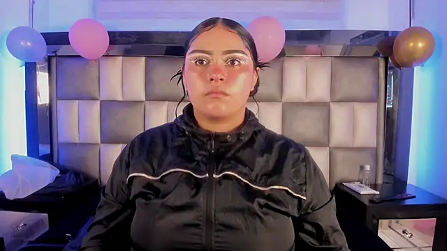 abbiecollins js online show from November 21, 3:27 am