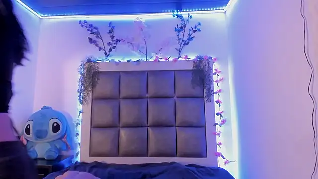 abbiecollins js online show from February 19, 3:58 am