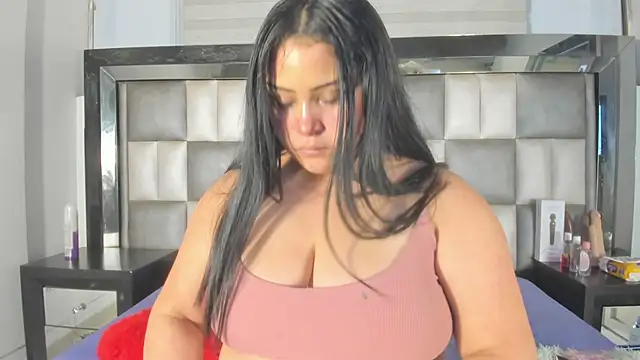 abbiecollins js online show from November 12, 3:43 am