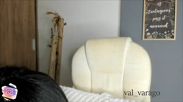 val varago online show from June 10, 12:23 am