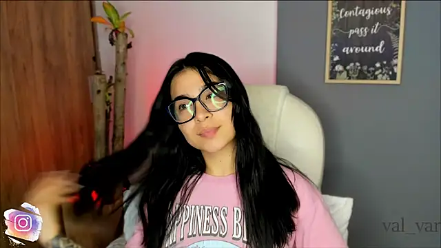 val varago online show from November 3, 2:17 am