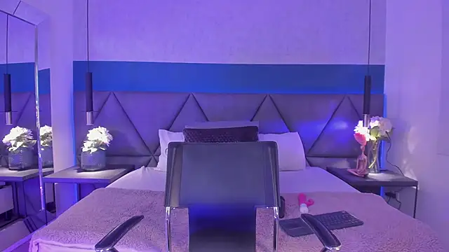 Snapshot of Amber_Santana chatting on June 20, 12:48 am Amber Santana online show from June 20, 12:48 am