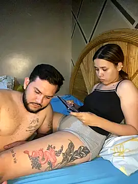 Snapshot of coupleyys chatting on November 4, 2:15 am coupleyys online show from November 4, 2:15 am