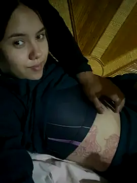 Snapshot of coupleyys chatting on November 26, 1:05 am coupleyys online show from November 26, 1:05 am