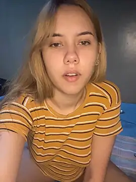 coupleyys online show from April 1, 11:56 pm