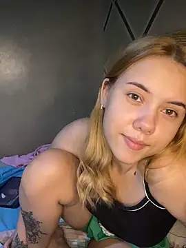 coupleyys online show from March 26, 8:51 pm