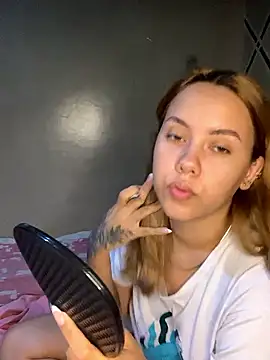 coupleyys online show from January 14, 5:38 pm