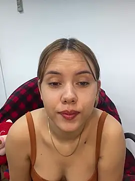 coupleyys online show from January 15, 2:53 pm