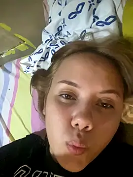 coupleyys online show from December 20, 3:53 am