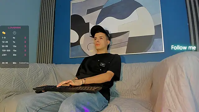 Snapshot of kevinn_blue1 chatting on September 30, 9:43 pm kevinn blue1 online show from September 30, 9:43 pm