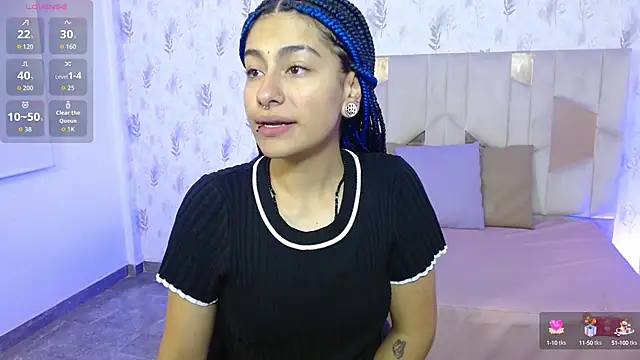 Snapshot of DAKOTA_TAY1 chatting on October 2, 10:51 am DAKOTA TAY1 online show from October 2, 10:51 am
