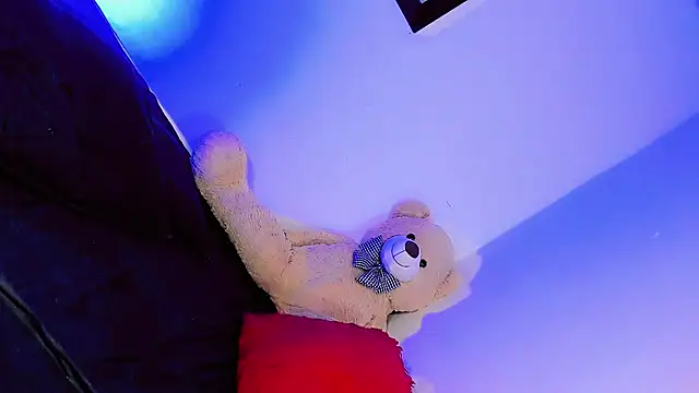 daniela dolls online show from May 21, 11:51 am