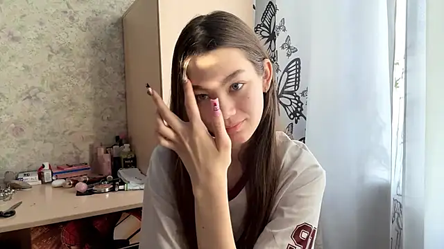 Cuteviola online show from February 16, 12:42 am