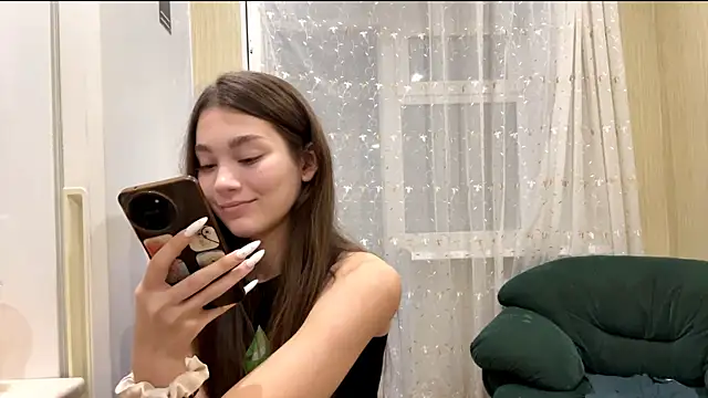 Snapshot of Cuteviola chatting on September 21, 10:31 am Cuteviola online show from September 21, 10:31 am