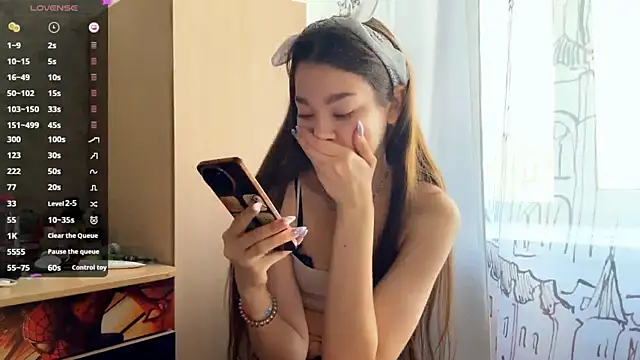 Cuteviola online show from April 10, 12:28 am