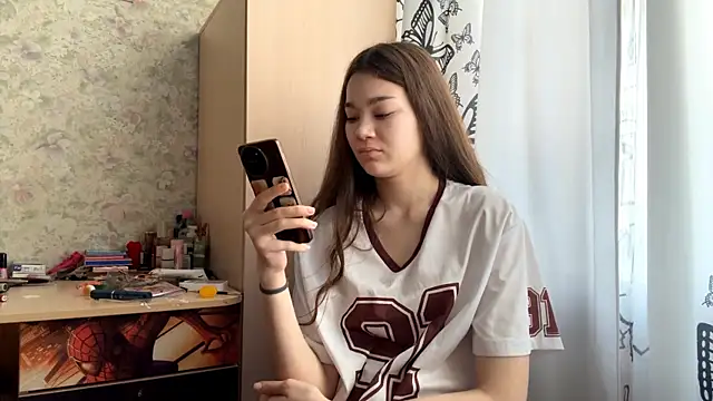 Cuteviola online show from March 23, 12:55 am