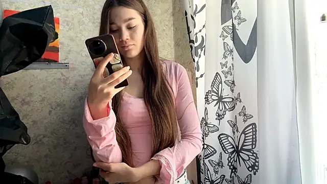 Cuteviola online show from March 11, 12:48 am