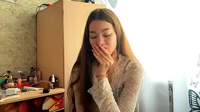 Cuteviola online show from May 13, 12:50 am