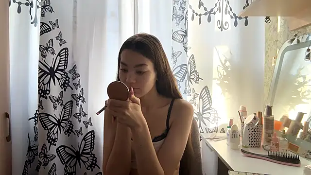 Cuteviola online show from February 9, 12:52 am