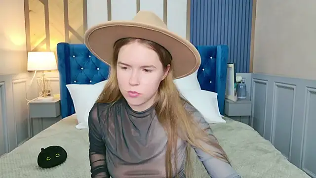 Snapshot of Alida_Brice chatting on November 21, 5:56 pm Alida Brice online show from November 21, 5:56 pm