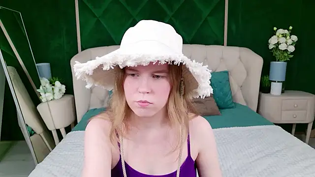 Alida Brice online show from May 4, 5:38 pm