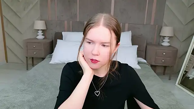 Alida Brice online show from February 8, 5:49 am