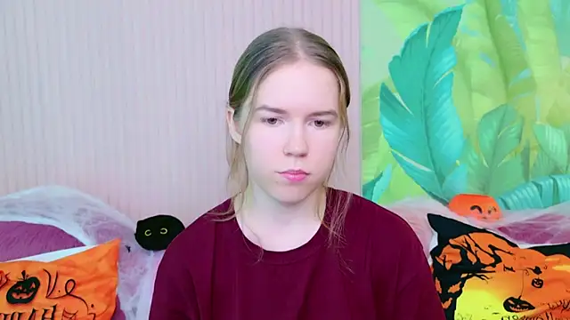 Snapshot of Alida_Brice chatting on October 27, 6:14 am Alida Brice online show from October 27, 6:14 am