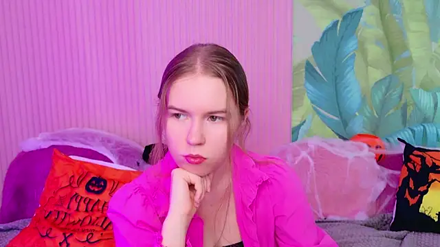 Snapshot of Alida_Brice chatting on October 26, 6:14 am Alida Brice online show from October 26, 6:14 am