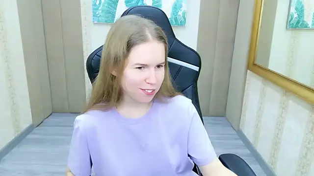 Snapshot of Alida_Brice chatting on November 13, 6:06 am Alida Brice online show from November 13, 6:06 am