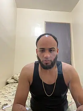 Snapshot of LeoPR00 chatting on September 20, 1:54 am LeoPR00 online show from September 20, 1:54 am