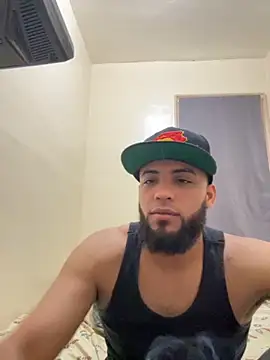 Snapshot of LeoPR00 chatting on November 28, 4:18 pm LeoPR00 online show from November 28, 4:18 pm