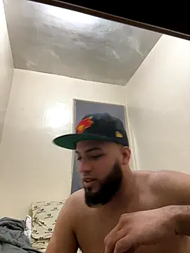 Snapshot of LeoPR00 chatting on November 27, 1:55 pm LeoPR00 online show from November 27, 1:55 pm