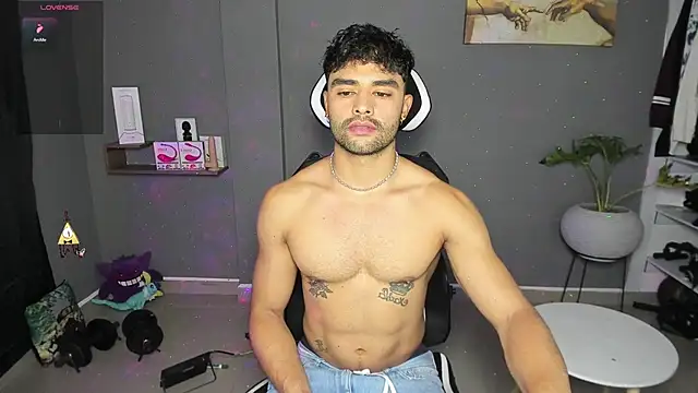 JordanRossie online show from April 3, 10:38 pm