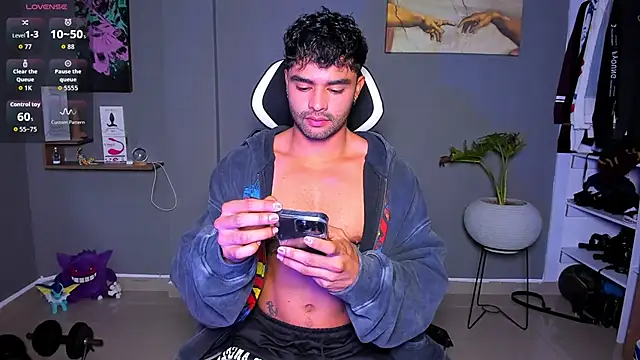 JordanRossie online show from April 22, 12:23 pm