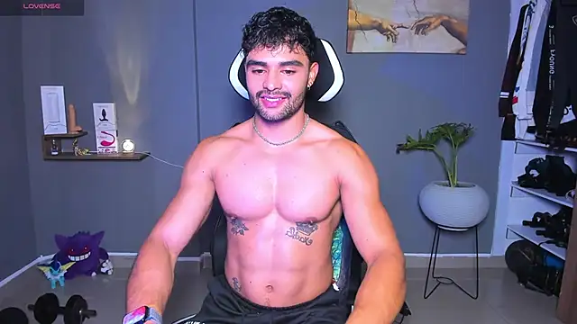 JordanRossie online show from April 18, 4:48 am