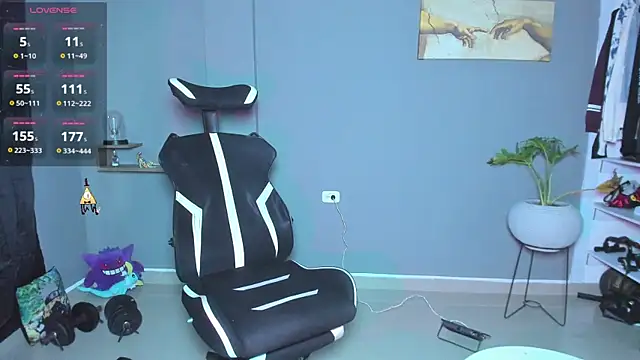 JordanRossie online show from April 7, 1:02 pm