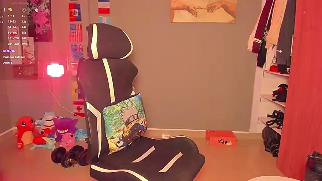 Snapshot of JordanRossie chatting on July 10, 1:22 pm JordanRossie online show from July 10, 1:22 pm